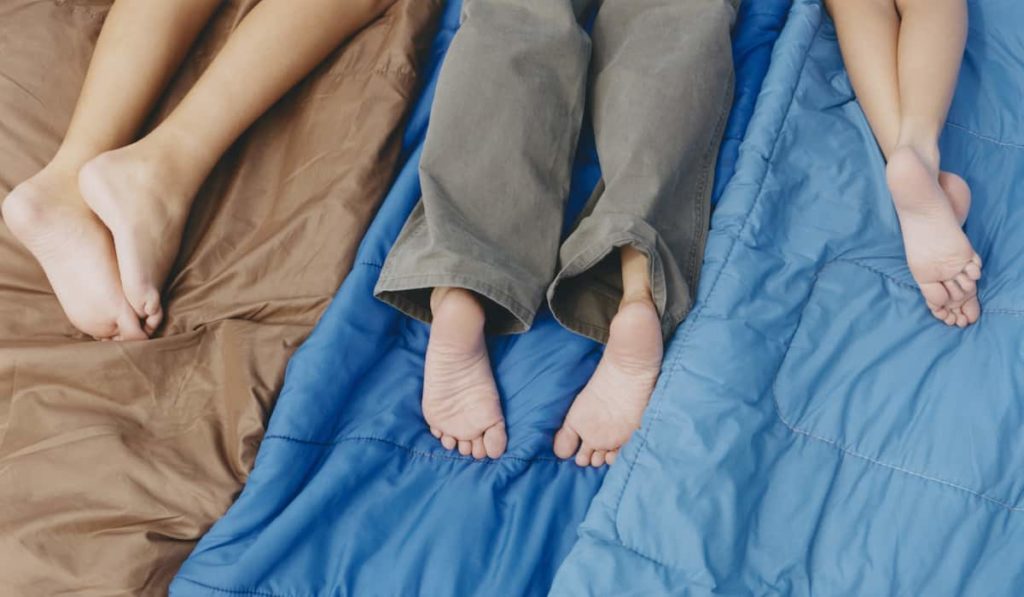How To Choose The Best Sleeping Bag Buying Guide